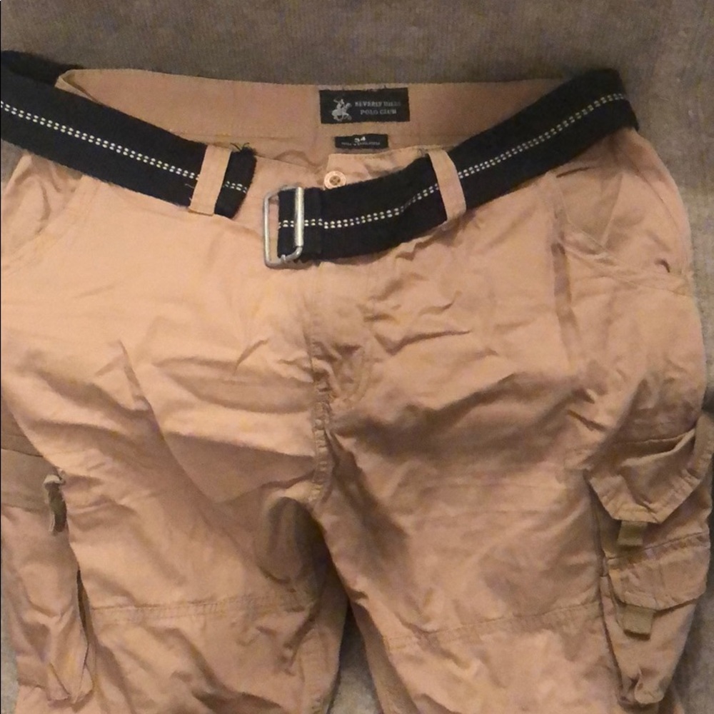 Cargo shorts size 34 basically new